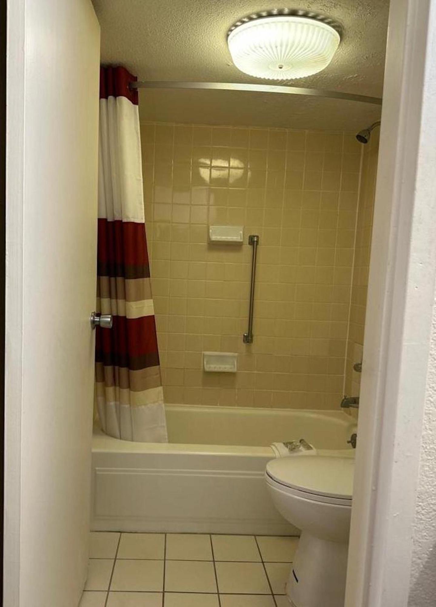Red Roof Inn Fredericksburg South Εξωτερικό φωτογραφία